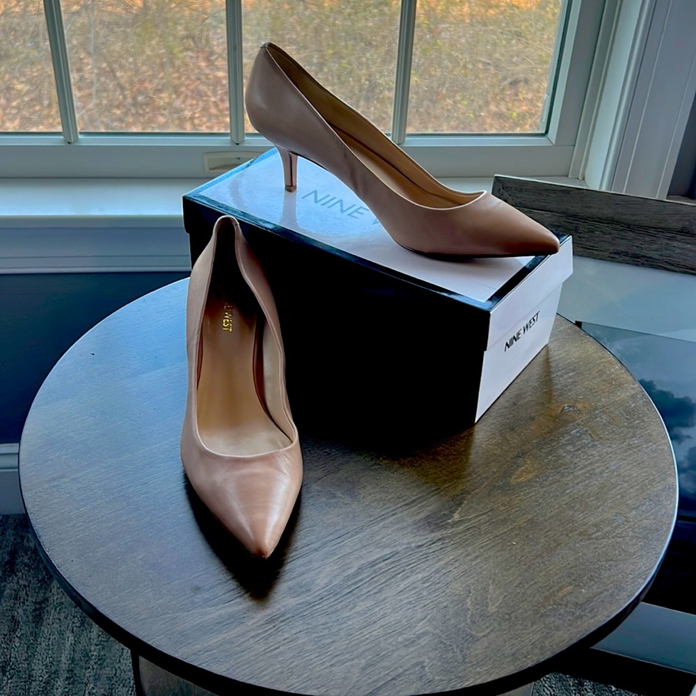 Nine West size 11 pumps